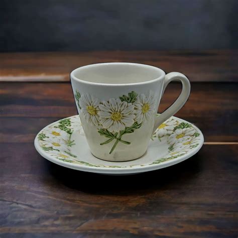 Vintage Sculptured Daisy By Metlox Poppy Trail Vernon Cup Etsy