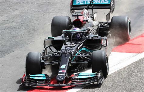 'Overwhelmed' Mercedes backed to fix W12 issues | PlanetF1 : PlanetF1