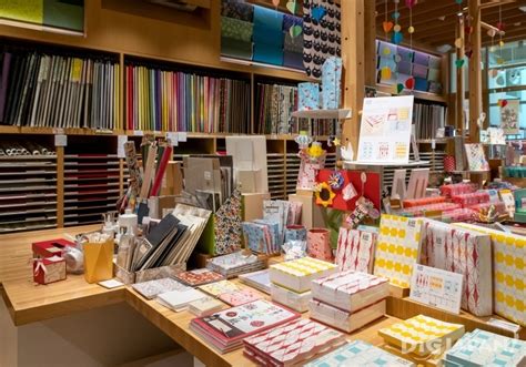 Itoya Tokyo's Greatest Paper Store Massively Impressive, 57% OFF