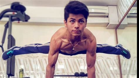 Siddharth Nigam Gym Workout And Six Pack Abs Youtube