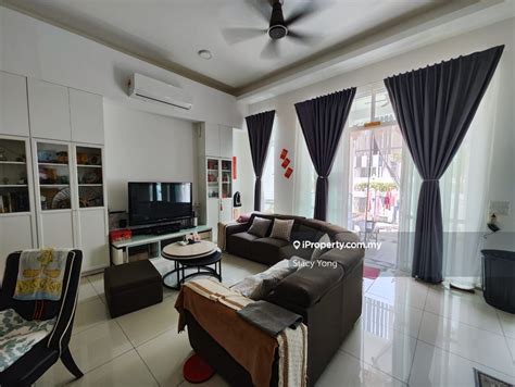 Eco Majestic Semenyih Intermediate Sty Terrace Link House