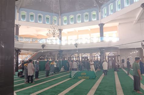 Imam Masjid Di Balikpapan Wafat Saat Sujud Salat Subuh ANTARA News