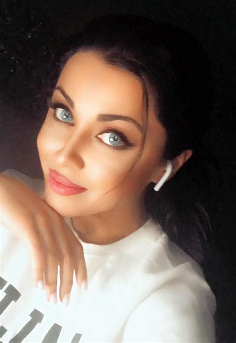 Meet Aishwarya Rai Bachchan s doppelgänger Aamna Imran from Pakistan