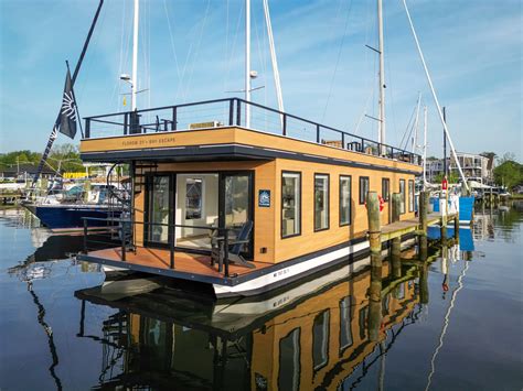 History Of Floating Homes And Houseboats Flohom