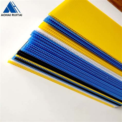 Pp Hollow Sheet Corrugated Plastic Sheeting Sign Board Guanyu Plastic