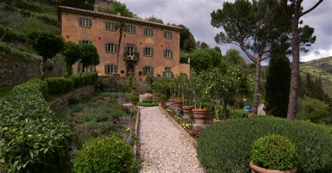 Under the Tuscan sun with author Frances Mayes - CBS News