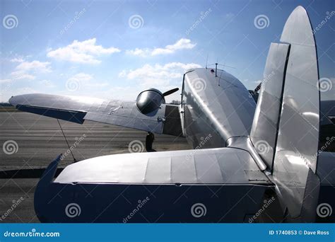 Vintage Twin Engine Airplane Stock Photos - Image: 1740853