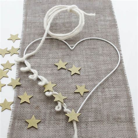 DIY Türschmuck Weihnachtsherz modern in gold weiß Bastelspass24 de