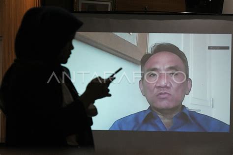 SIDANG DARING ABDUL GAFUR MAS UD ANTARA Foto