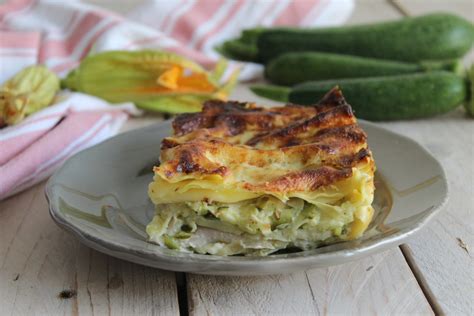 Lasagne Bianche Alle Zucchine E Prosciutto Cotto Leggere Ricetta Facile