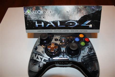 Halo 4 Limited Edition controller by Brent Roberts - XboxAddict.com