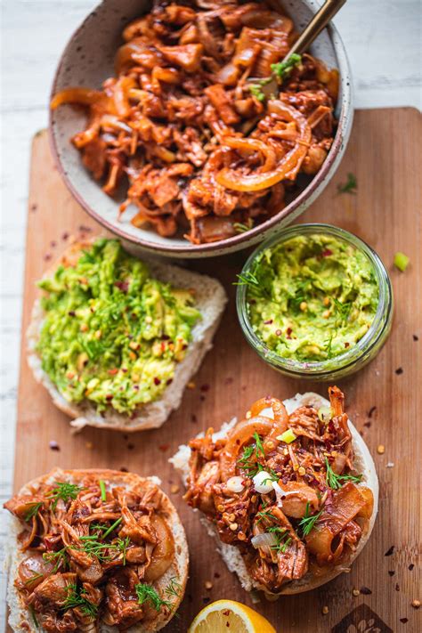 Bbq Vegan Pulled Jackfruit Pulled Pork Earth Of Maria