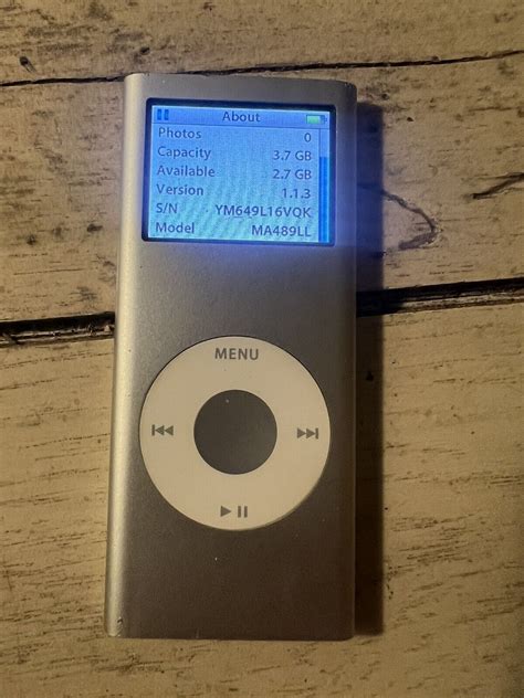 Apple Ipod Nano 2nd Generation Silver 2gb See Description Free Shipping 885909112432 Ebay