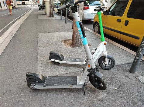 Trottinettes électriques pourquoi l âge légal a t il été relevé