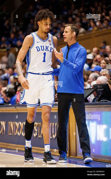 Dukes Dereck Lively Ii 1 Speaks To Head Coach Jon Scheyer During An Ncaa College Basketball