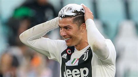 Juventus 2 1 Fiorentina Ronaldo Proud Of First Serie A Season As Juve Celebrate Title Triumph