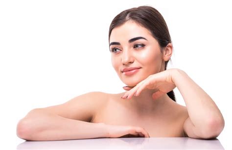 Skin Care Tips होली खेलने से पहले और बाद में त्वचा की देखभाल कैसे करें