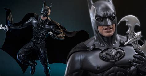 HOT TOYS蝙蝠俠4急凍人蝙蝠俠 1 6 比例收藏人偶 奶頭蝙蝠裝蝙蝠信用卡堂堂再現