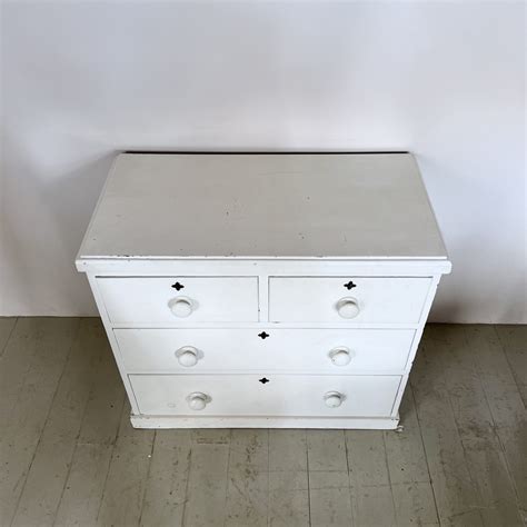 Painted White Chest of Drawers - Agapanthus Interiors