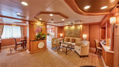 Queen Elizabeth Cabins Staterooms And Suite Pictures Cunard Line Queen