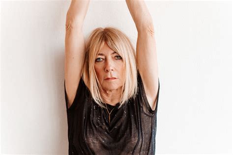 Kim Gordon S On Tour Makeup Artist Is Kim Gordon Into The Gloss