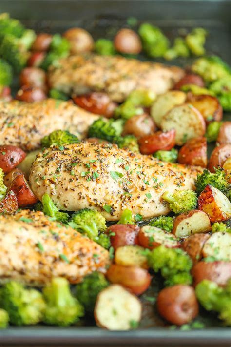 One Pan Honey Garlic Chicken And Veggies Damn Delicious