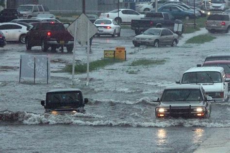 South Texas Flash Floods Showers Thunderstorms To Continue Through