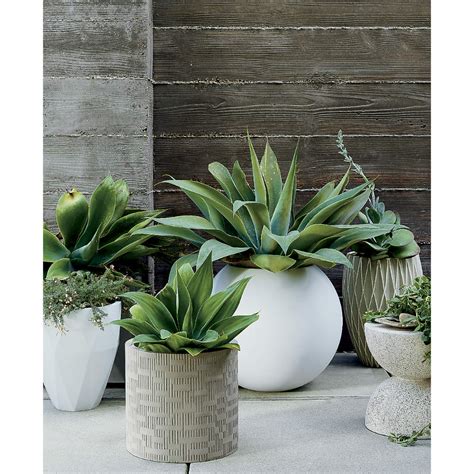 Sphere Large White Indooroutdoor Planter Reviews Crate And Barrel