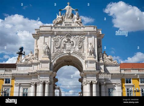 Arco Da Rua Augusta At Praca Do Comercio Commerce Plaza Lisbon