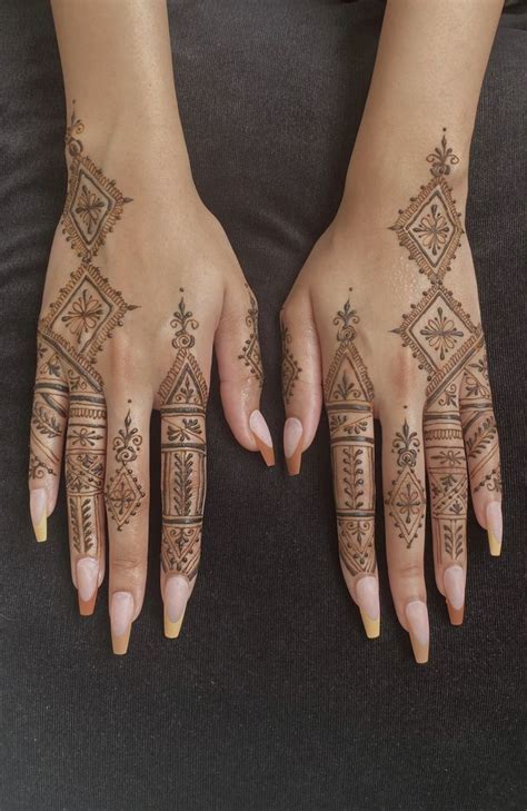 Henna By Nafisa ♡ Hennabynafisa • Instagram Photos And Videos In