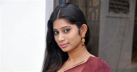 Midhuna Waliya Hot Photos In Saree