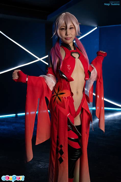 Hot Japanese Beauty Nagi Tsukino Shows Off Her Great Naked Guns Photos