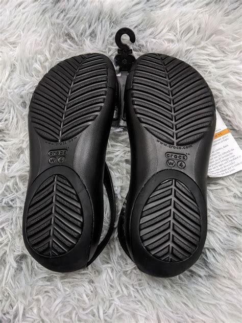 Crocs Women Serena Sandals Black Black Actual Cm On Carousell