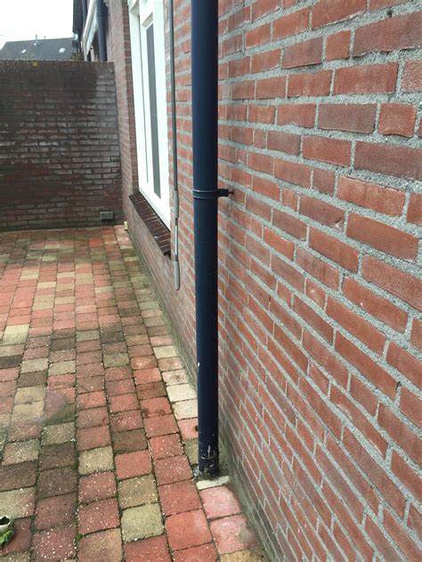 Afvoer Dakgoot En Afvoerput In Tuin Inspecteren Met Camera Verstopt