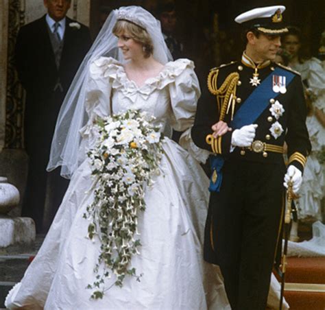 Vestido De Noiva Da Princesa Diana Ganha Exposi O Aberta Em Londres