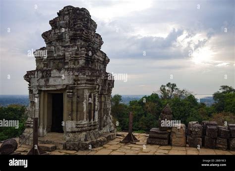 Ancient Temple Phnom Bakheng In Angkor Wat Cambodia Stock Photo Alamy