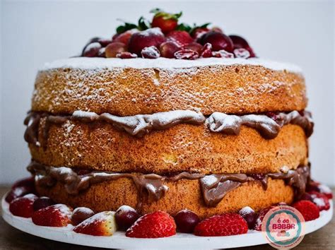 Naked Cake De Brigadeiros Morangos Edebabar Desserts Naked