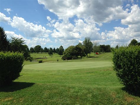 Humphreys Hilltop Golf Course Manchester Ohio Golf Course Information And Reviews