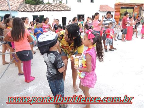 Portal Buritiense Carnaval das Crianças o Escravos do Samba