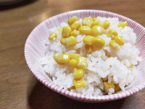 コーン缶でとうもろこし炊き込みご飯 By くいっくひ＊よ＊こ 【クックパッド】 簡単おいしいみんなのレシピが396万品