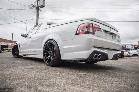 Holden Hsv Commodore Vf White Koya Sf Wheel Front