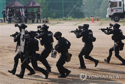 경찰특공대 출동 연합뉴스