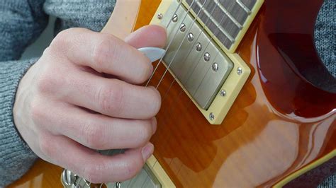 How to play guitar using hybrid picking | MusicRadar