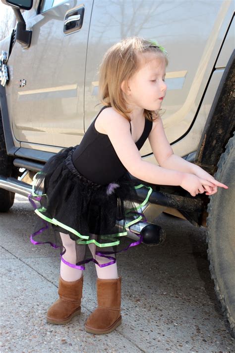 Little Fashionista Khloe Spending The Day With Daddy