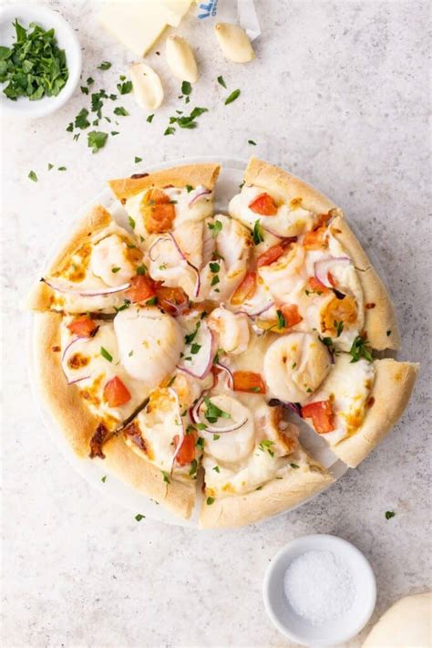 Seafood Pizza - Foodess