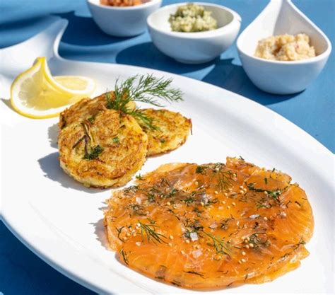 Rezept von Sternekoch Cliff Hämmerle Grumbeerkichelcher mit Lachs