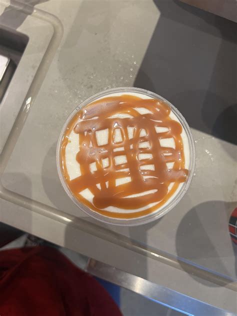 Look At This Perfect Caramel Circle Rstarbucks