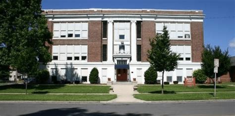 Boyd Elementary School Building Sold | 94.7 Country