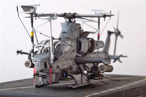 Bell AH-1Z "Viper" - Model Aces