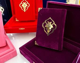 Pink Woman Velvet Quran Pink Cold Press Quran With Box Special Quran